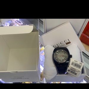 Men’s Gucci watch